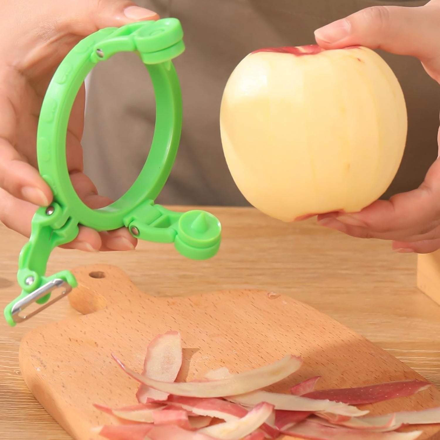 Adjustable Apple Peeler Cutter Adjustable Apple Peeler Cutter